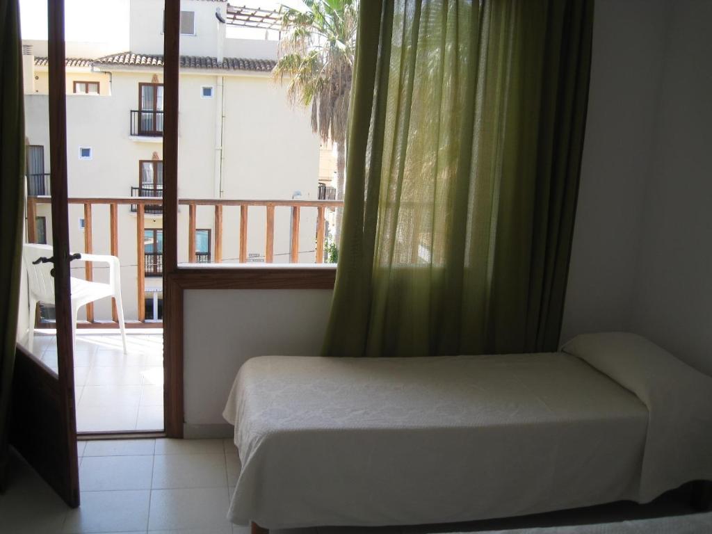 Hostal Casa Bauza Cala Ratjada  Bilik gambar